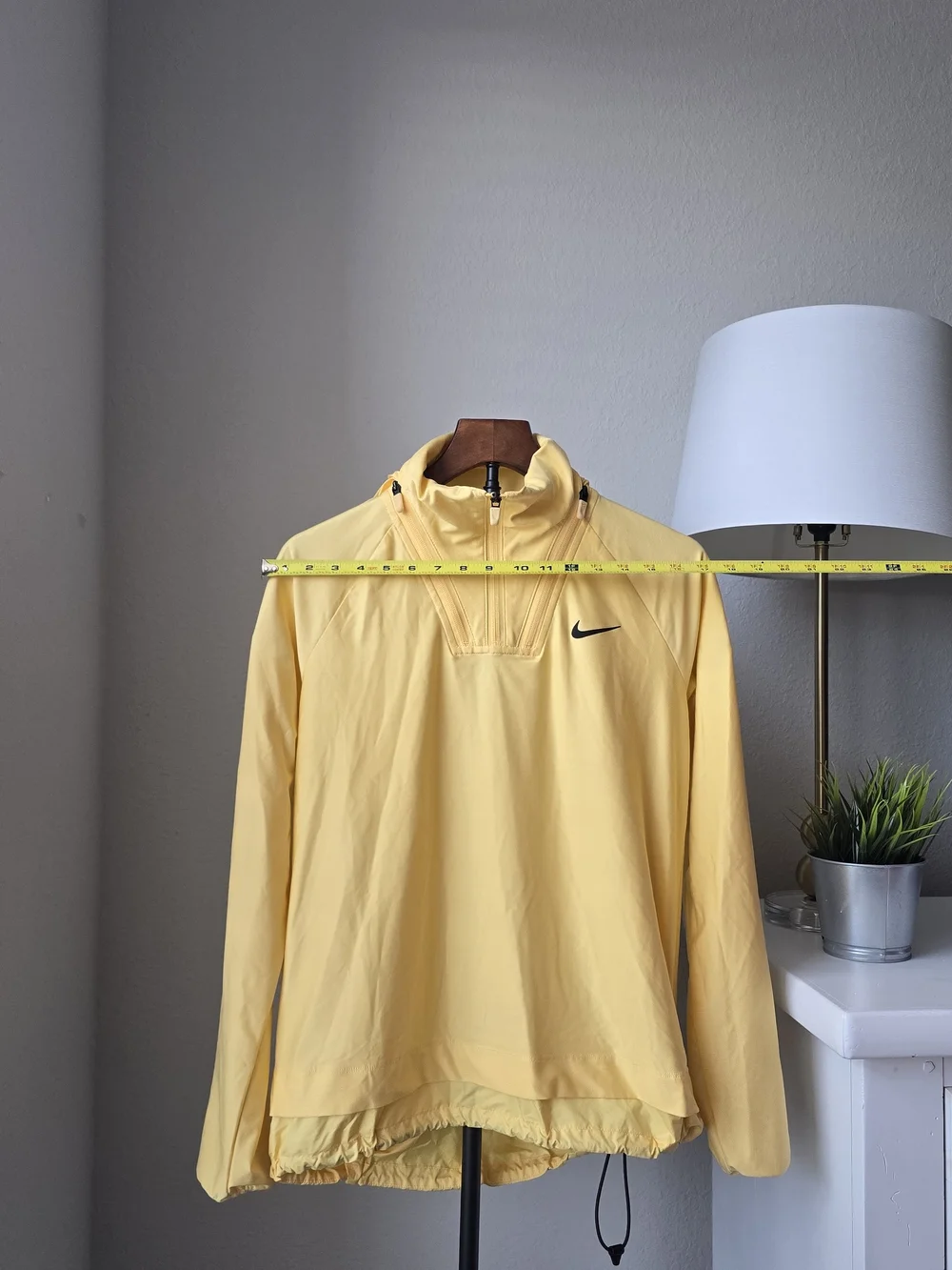Nike Dri-FIT ADV Women's L Yellow 1/2 Zip Pullover Jacket Hooded Running